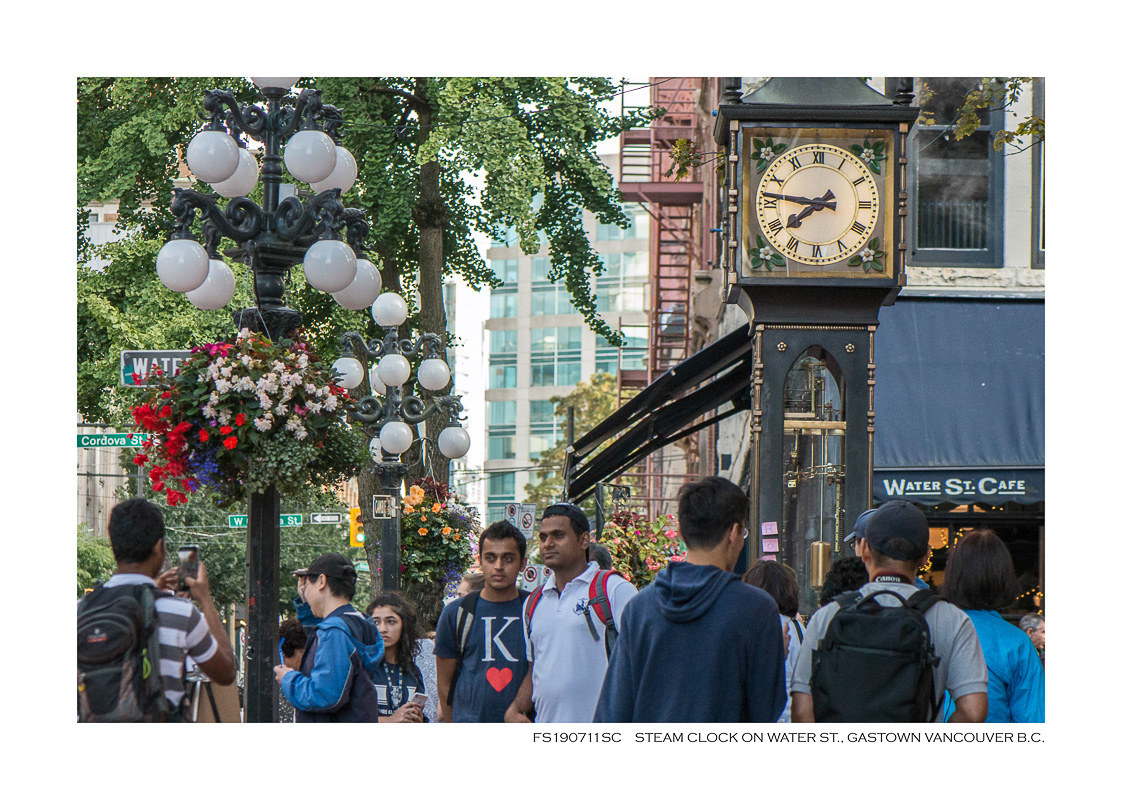 FS190711SC Steam clock at Water St. in Gastown, Vancouver B.C.